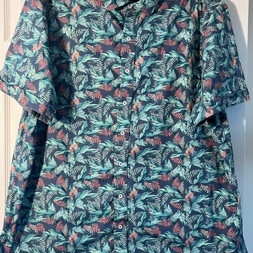Men’s floral shirt